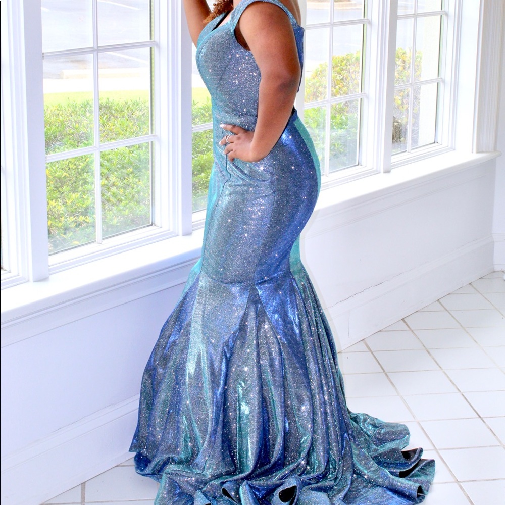 Blue sparkling prom dress